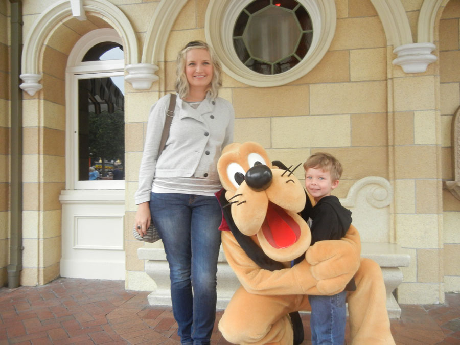 Disneyland Main Street Circle Picture